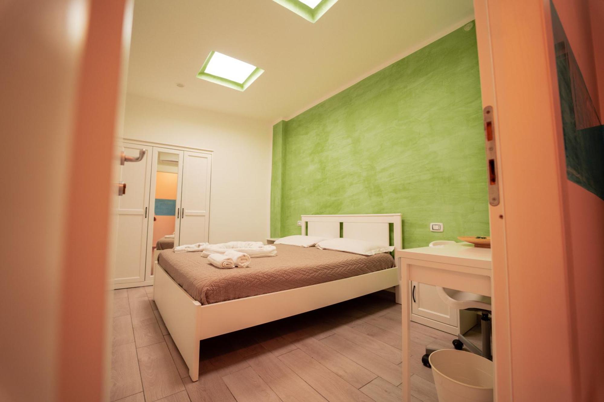 O Vic' Stritt' Otel Napoli Dış mekan fotoğraf